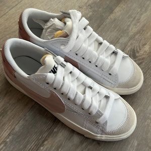 Women’s Nike Blazer low 77 jumbo